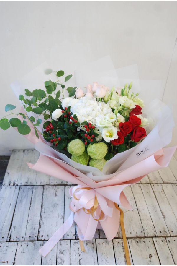 豐盛玫瑰搭配繡球Lush Rose & Hydrangea